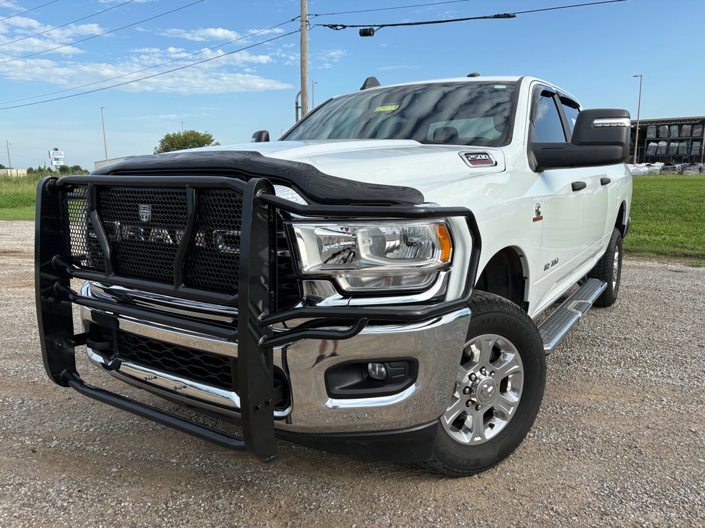 2023 RAM 2500 Big Horn Crew Cab 4x4 6'4" Box in White — front three-quarter view