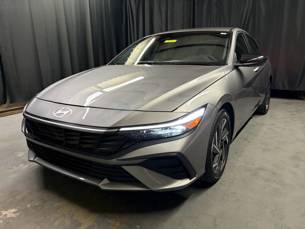 2025 Hyundai Elantra Hybrid